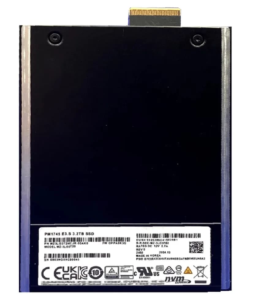 Samsung MZ-3LO3T20 3.2TB PCI Express NVMe 5.0 x4 Solid State Drive