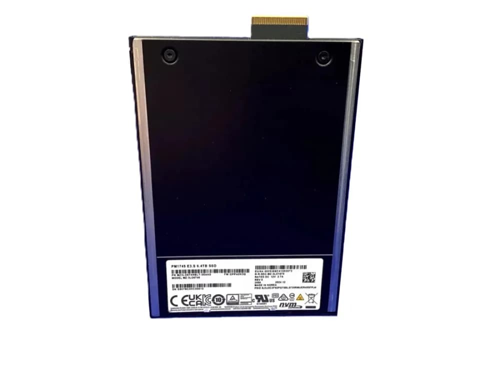Samsung MZ-3LO6T40 6.4TB PCI Express 5.0 x4 Solid State Drive