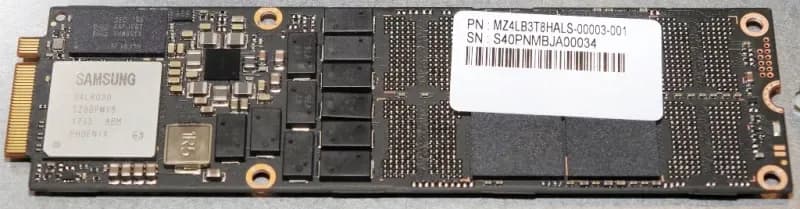 Samsung MZ4LB3T8HALS-00003 3.84TB PCI Express NVMe 3.0 x4 Solid State Drive