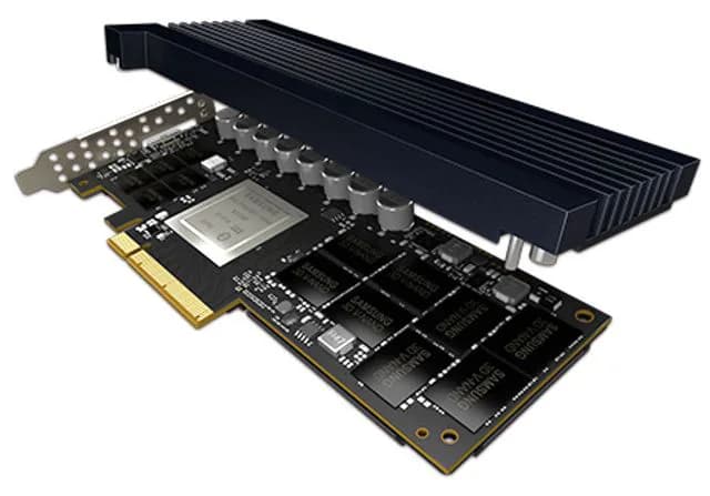 Samsung MZPLL3T2HAJQ-00005 3.2TB PCI Express NVMe 3.0 x8 Solid State Drive
