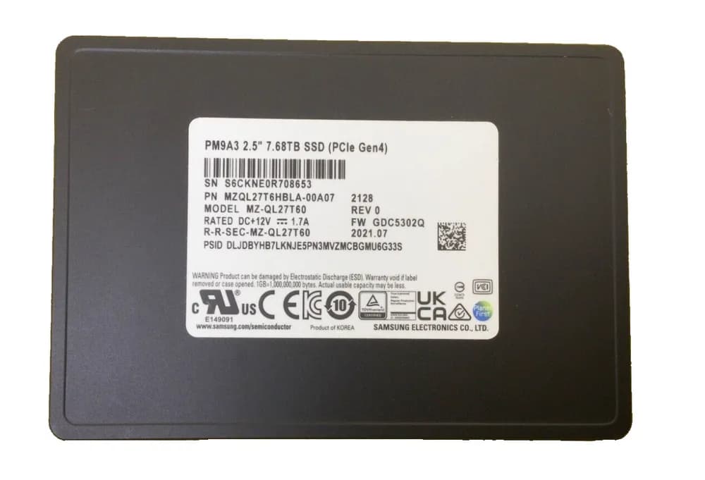Samsung MZQL27T6HBLA 7.68TB PCI Express NVMe x4 Solid State Drive