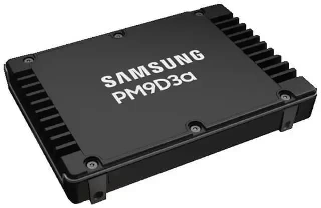 Samsung MZWL630THBLF-00BW7 30.72TB PCI Express NVMe 5.0 x4 Solid State Drive