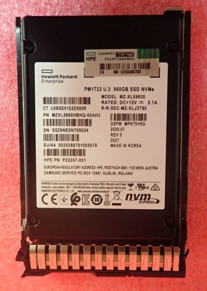 HPE P22267-001 960GB PCI Express NVMe 3.0 x4 Solid State Drive