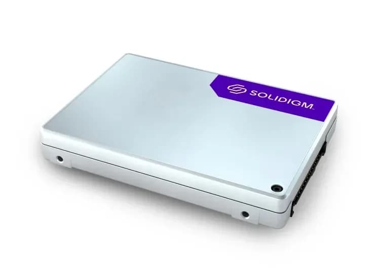 Solidigm SBFPF2BV153T001 15.36TB PCI Express 4.0 x4 Solid State Drive